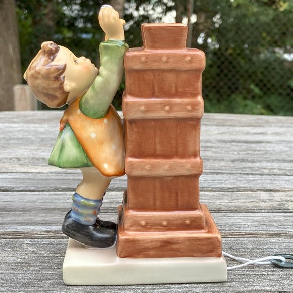 💯 Authentic Goebel Vintage Hummel "Little Thrifty" Bank with Key and Coin #184 - Picture 3 of 16